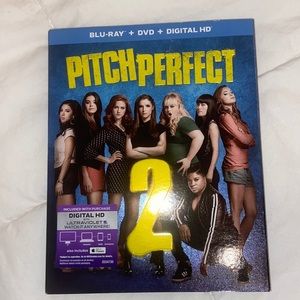 NWT PITCH PERFECT 2